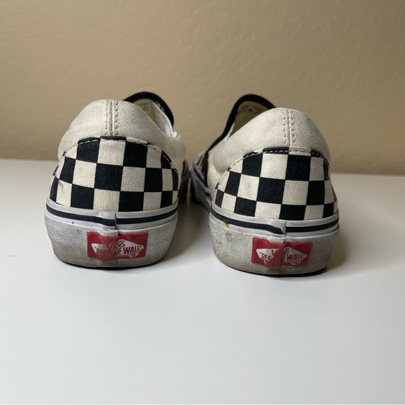 Vans Classic Slip-On Checkerboard Shoe(size 7.5 women’s) - Picture 6 of 7